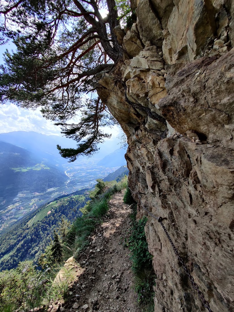 Sentiero delle rocce di Velloi