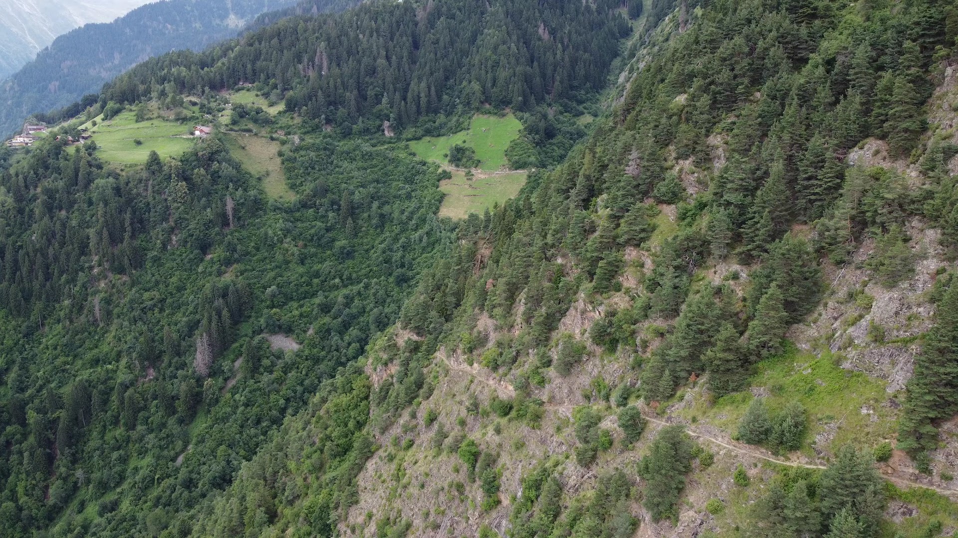 Sentiero delle rocce di Velloi
