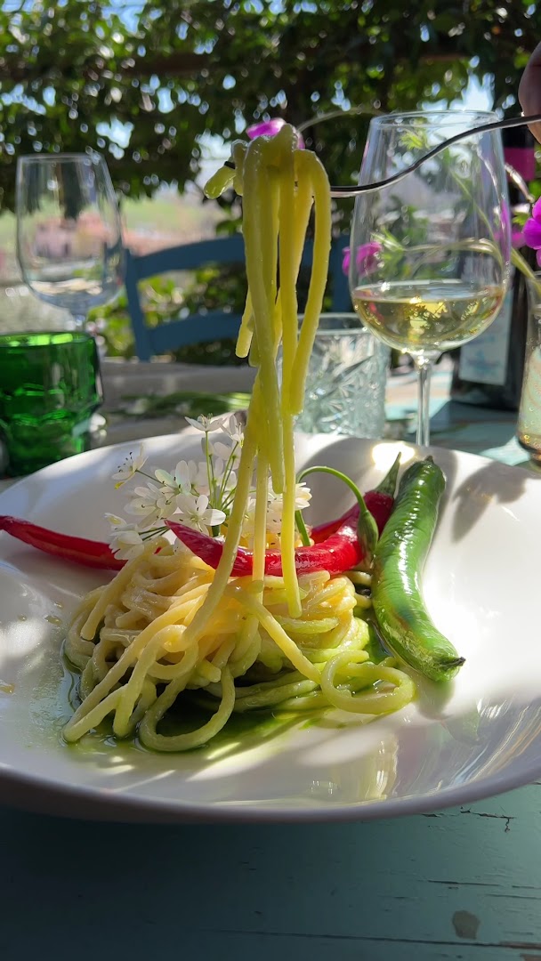 Serra café & restaurant, Fonte Nuova