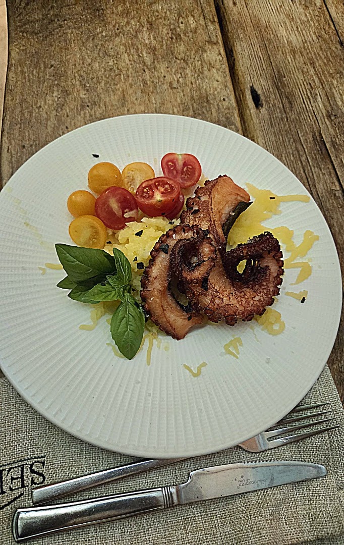 Serra café & restaurant