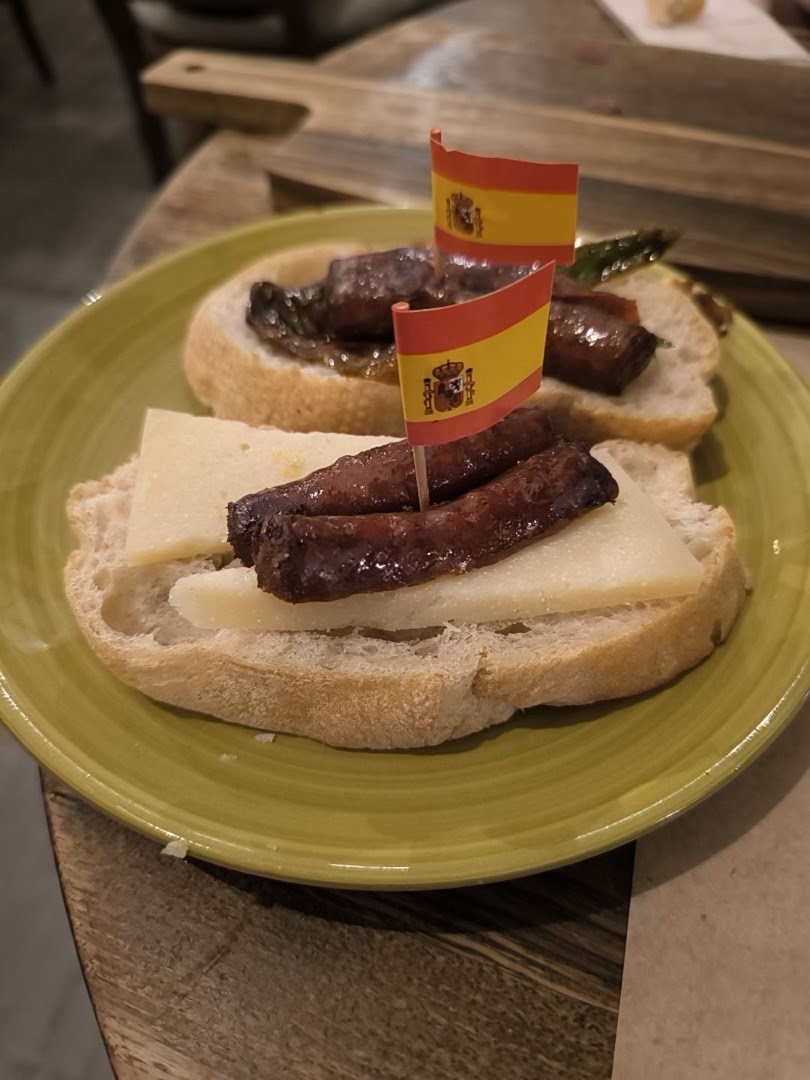 SERRANOS