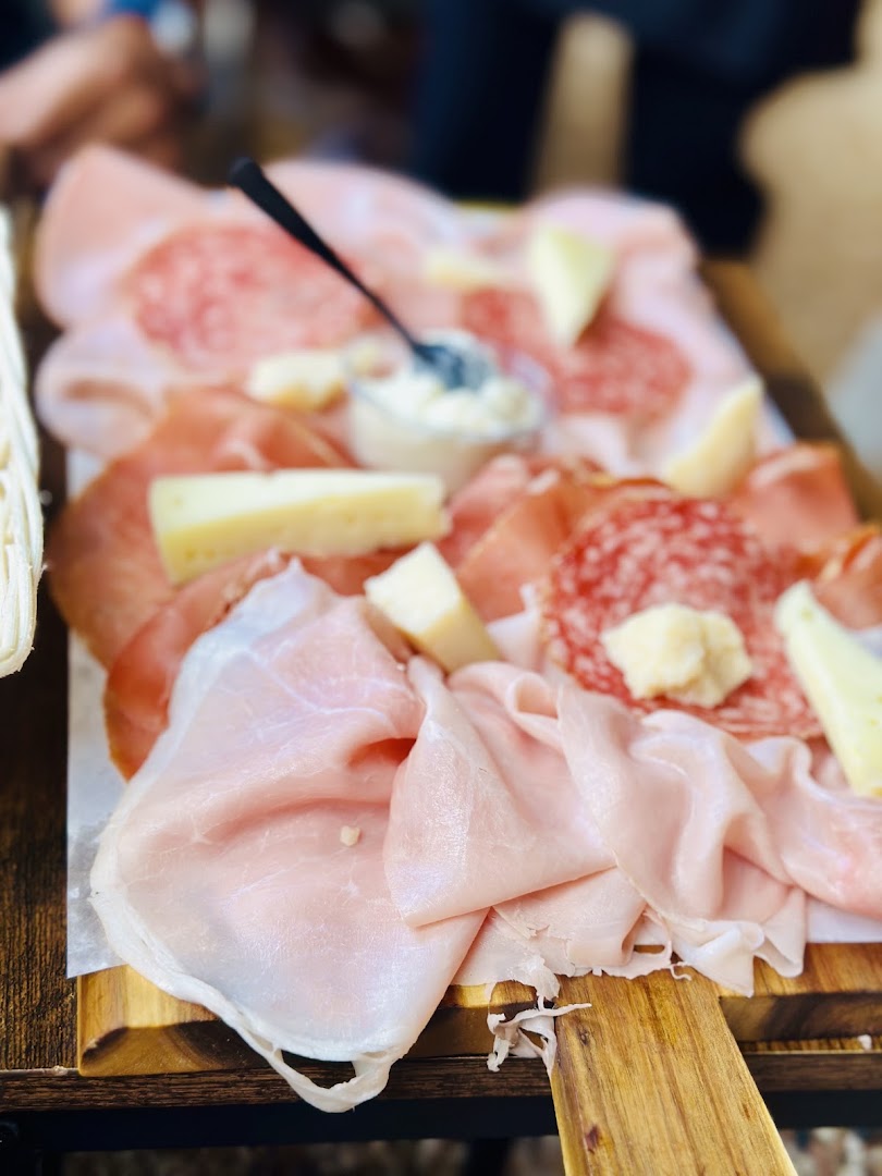 Sette Chiese - Bistrot in piazza a Bologna, Bologna