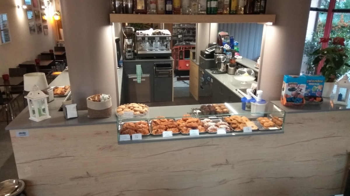 Seven Bar Di Velluzzi Massimo