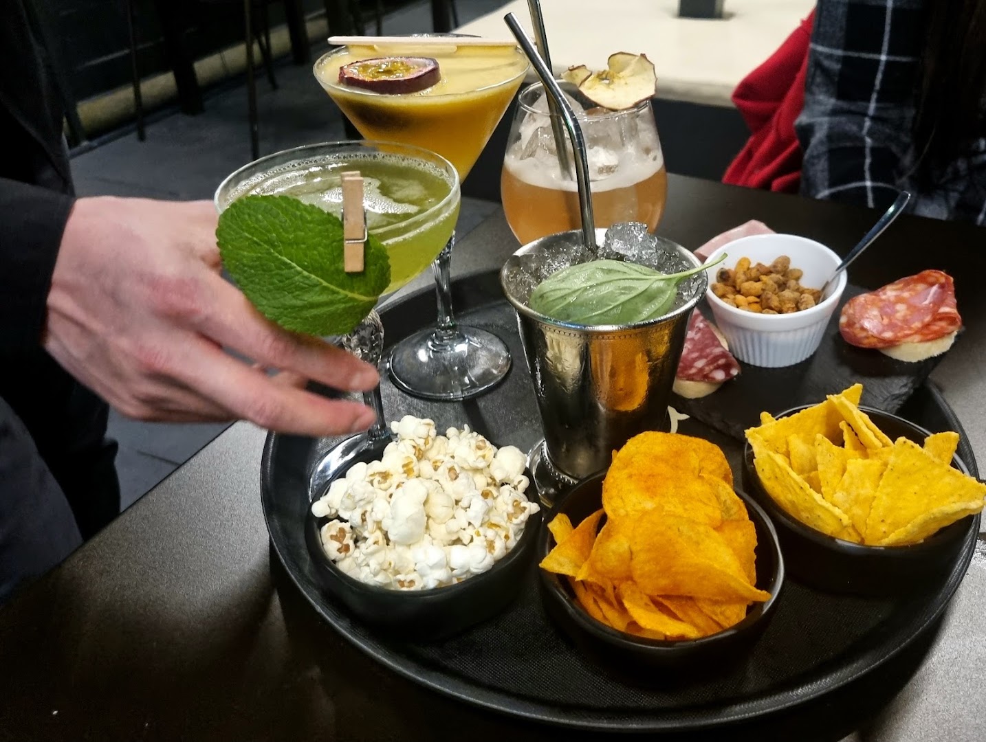 Seven Sips, Vicenza
