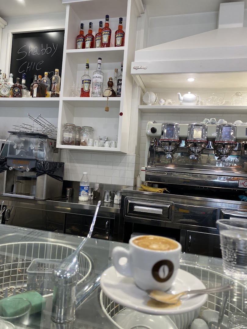 Shabby Chic, Trani