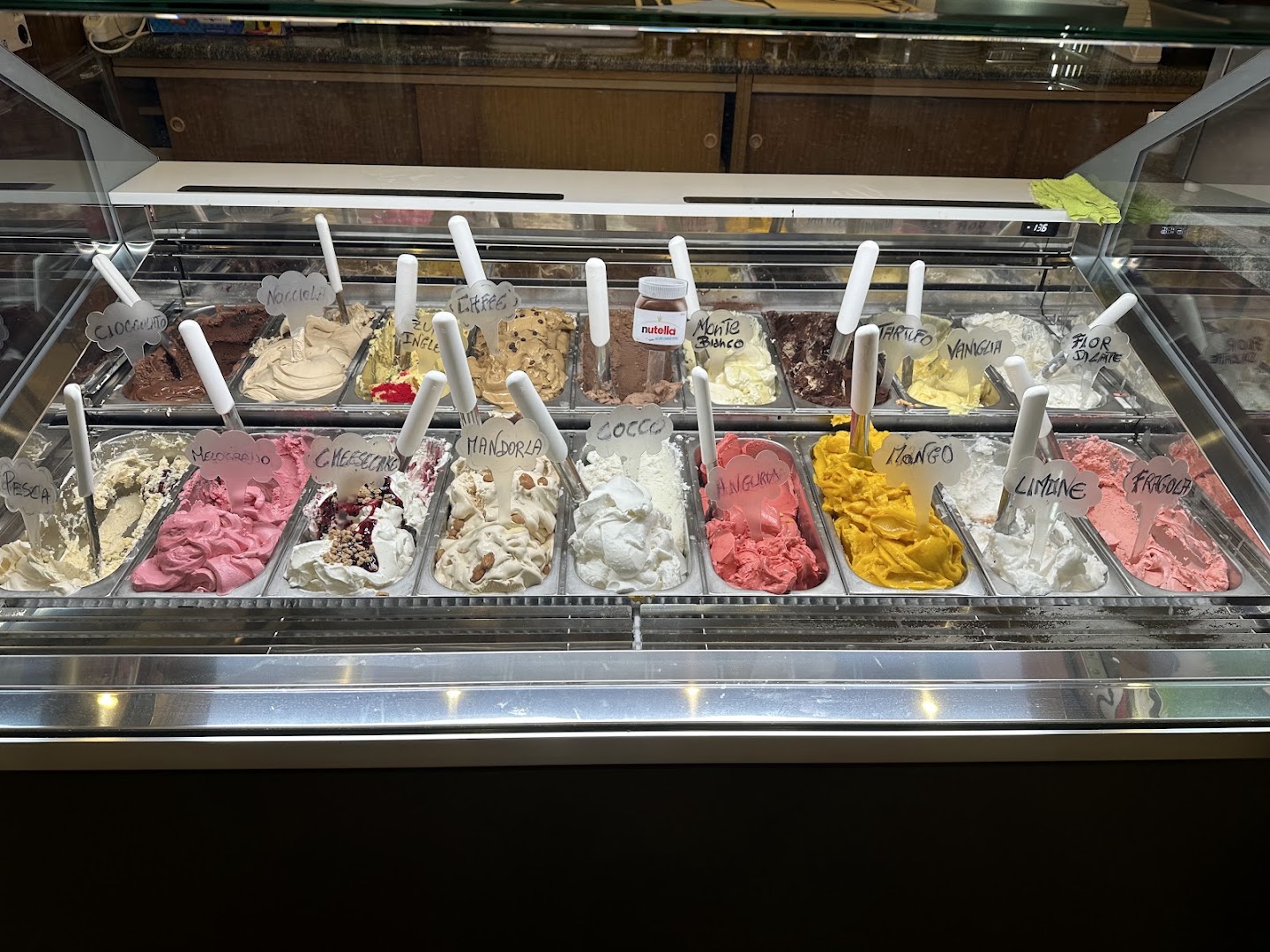 Shaker bar