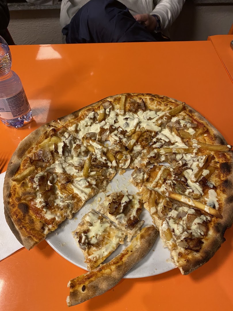 Sharm El Sheikh (Pizzeria & Kebab with wood fired oven)