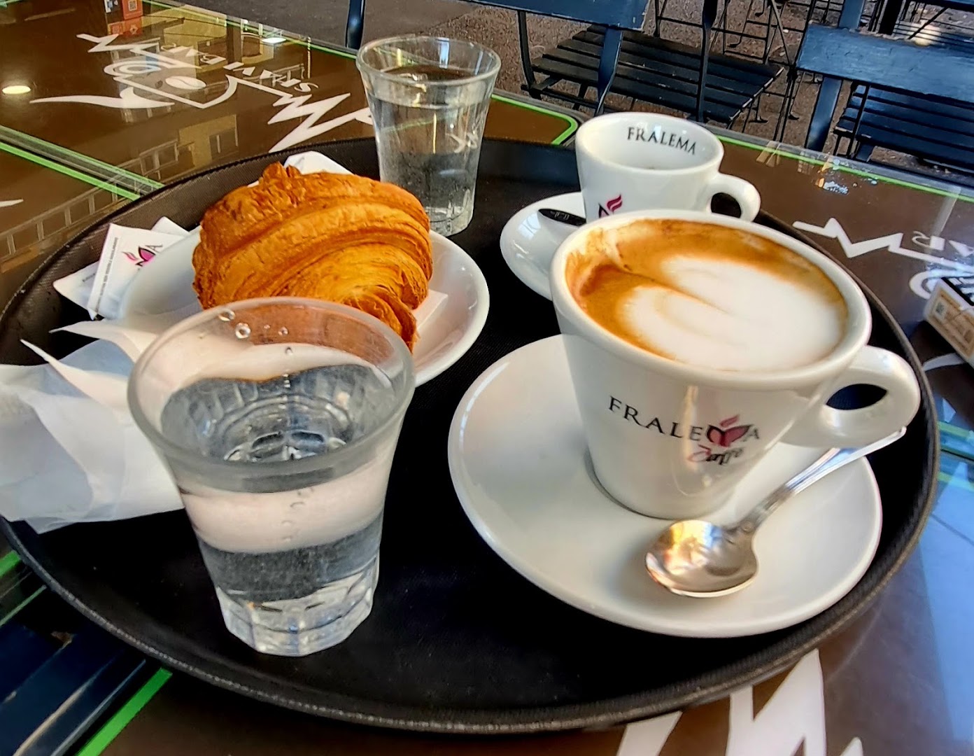 SHAVI BAR, Roma
