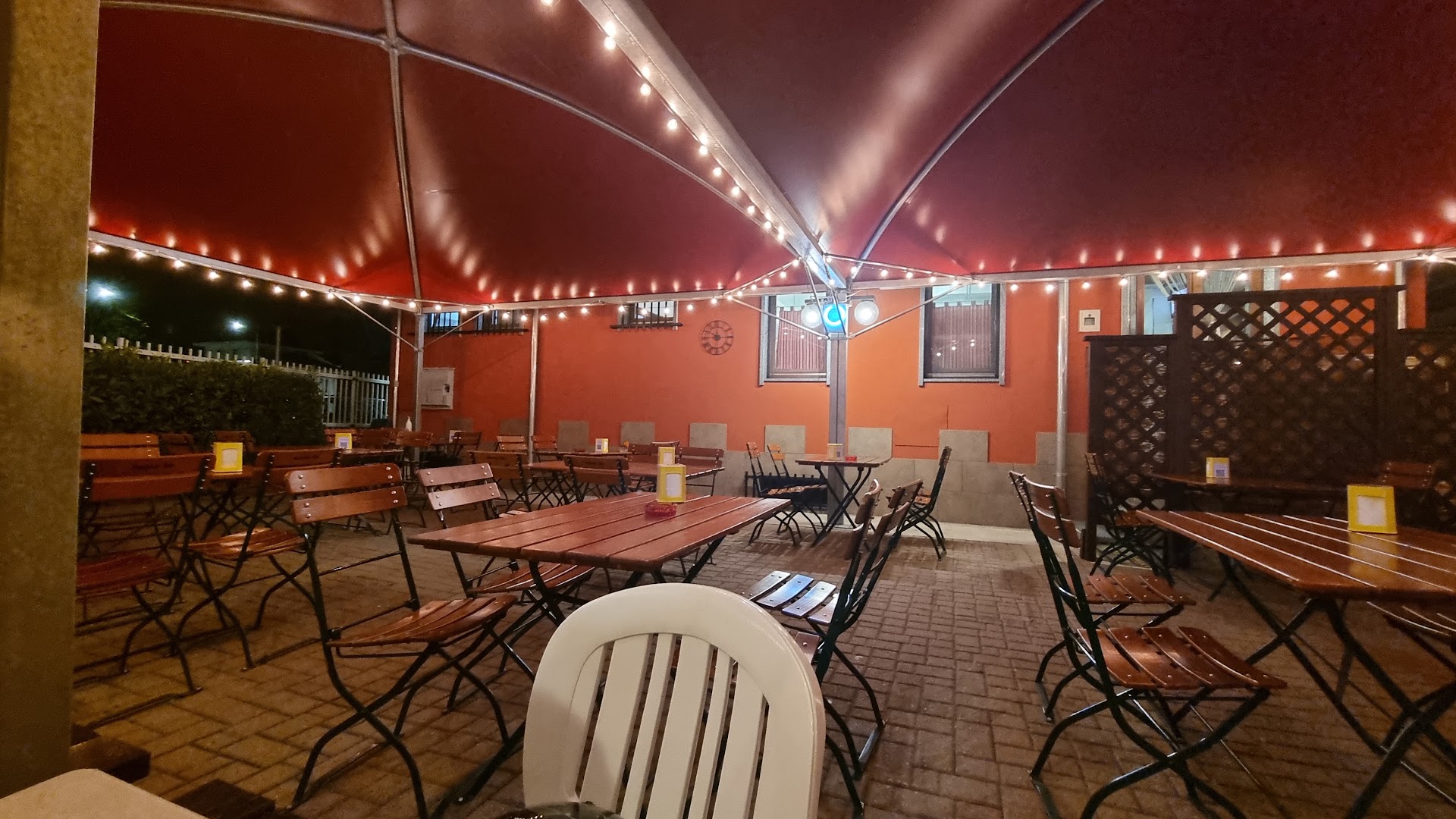 Sherwood Pub