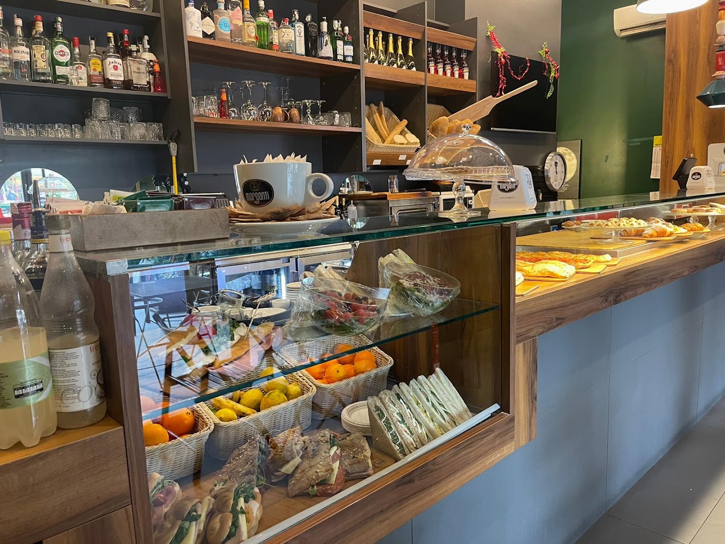 Shottino, Roma