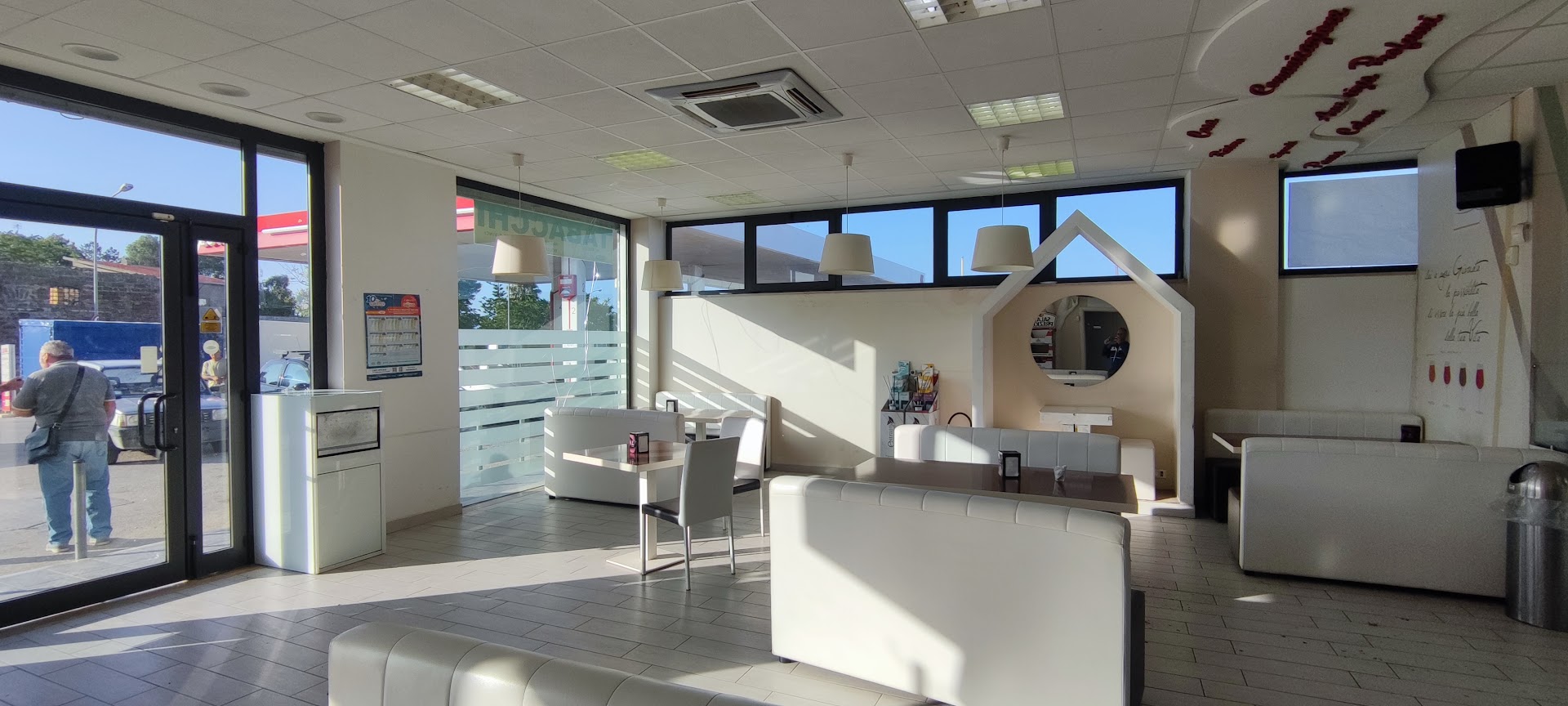 SicilGrill: Caffetteria Self Service Panineria Tavola Calda