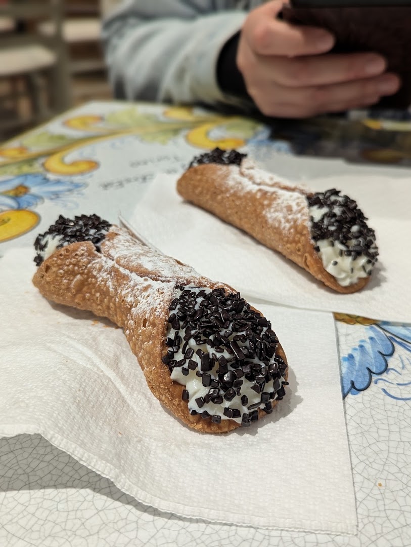 Sicily on StreEat - Arancini&Co