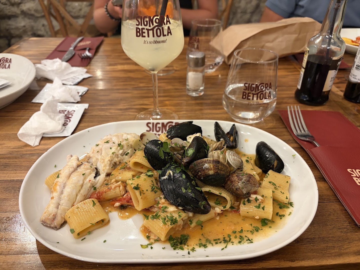 Signora Bettola - Napoli (Chiaia), Napoli