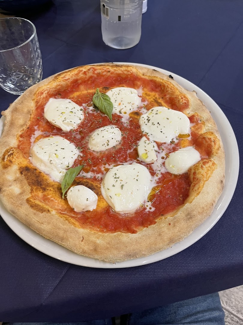 Sikania Pizzeria