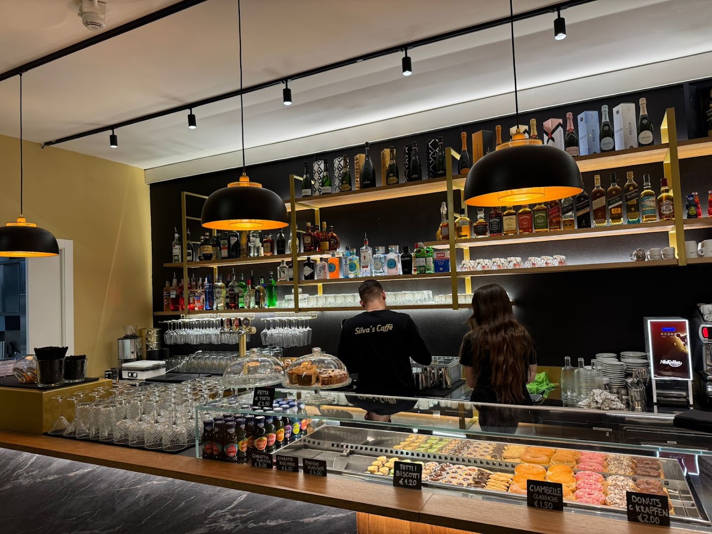 Silva's caffè and sri Lankan restaurant