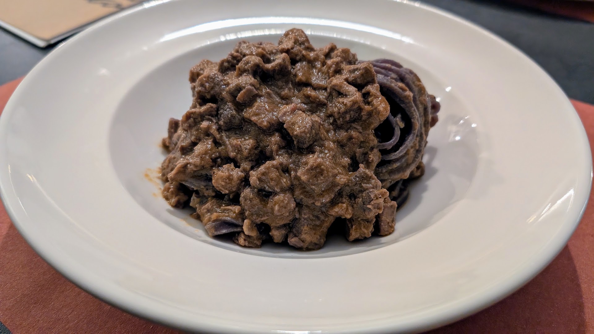 Sincero - osteria con cucina di mercato. Per l'aperitivo, la cena ed il dopo-cena.