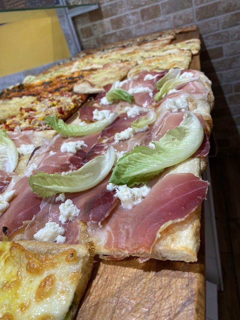 Singh pizzeria