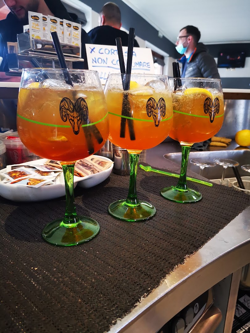 Sisters Bar