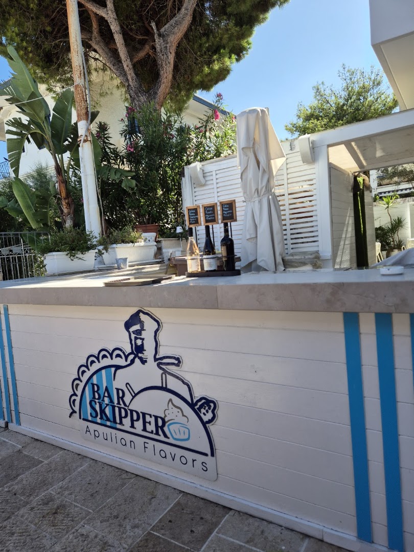 Skipper Bar