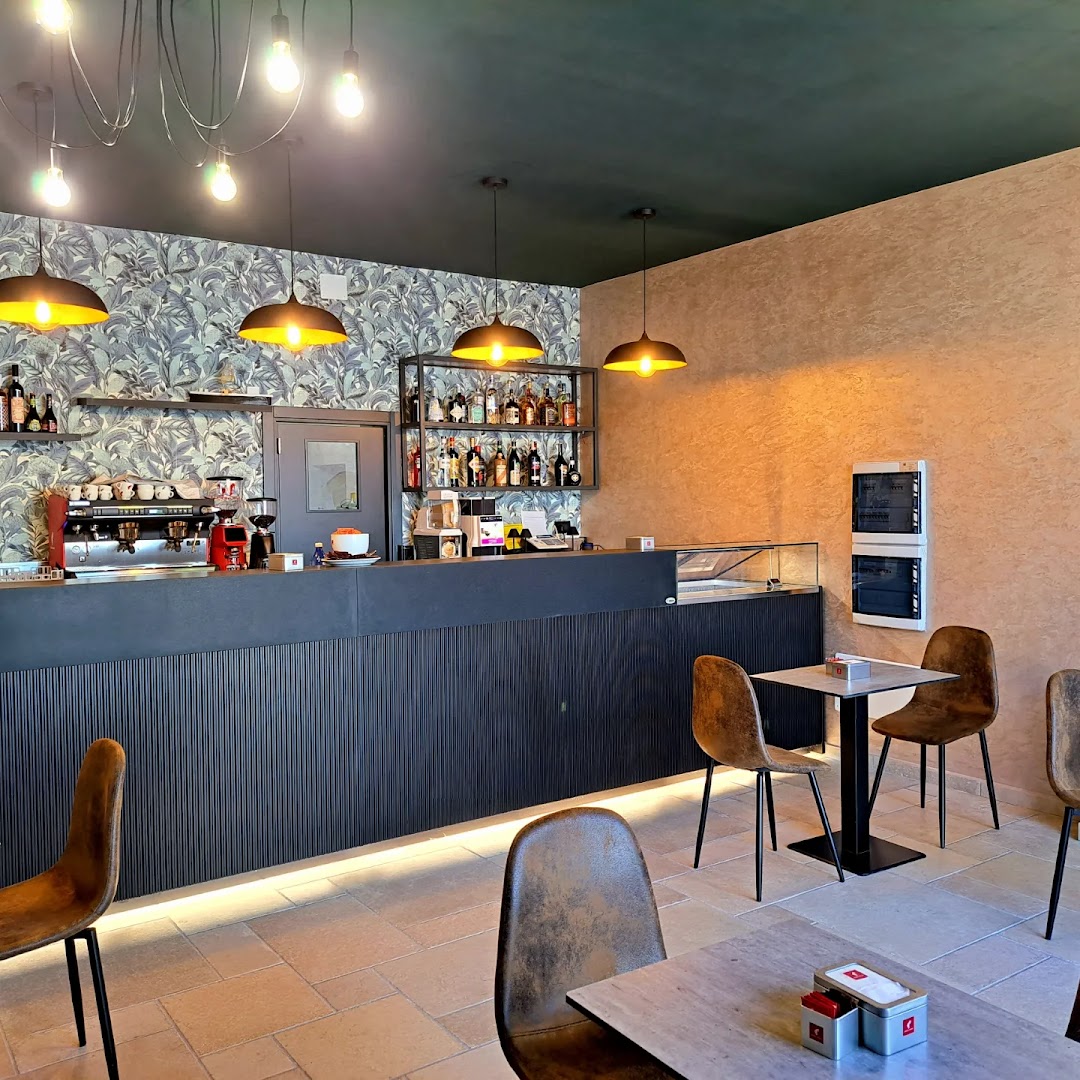 Skyline Lounge Bar