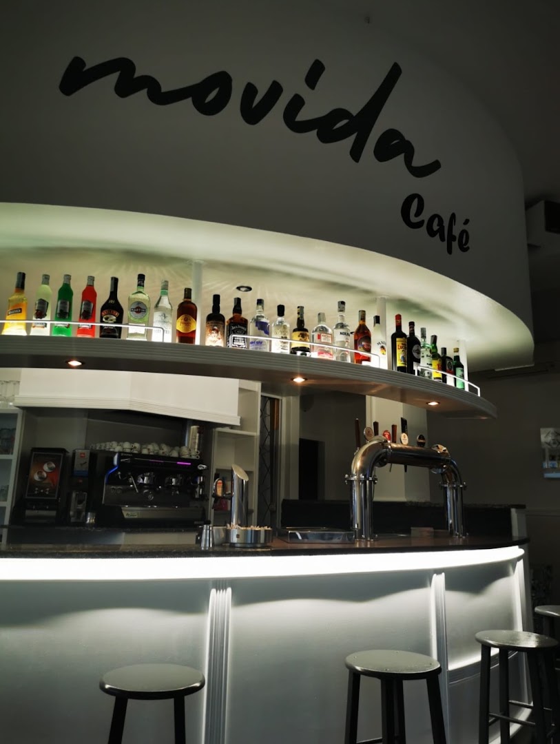 Slim Movida Café