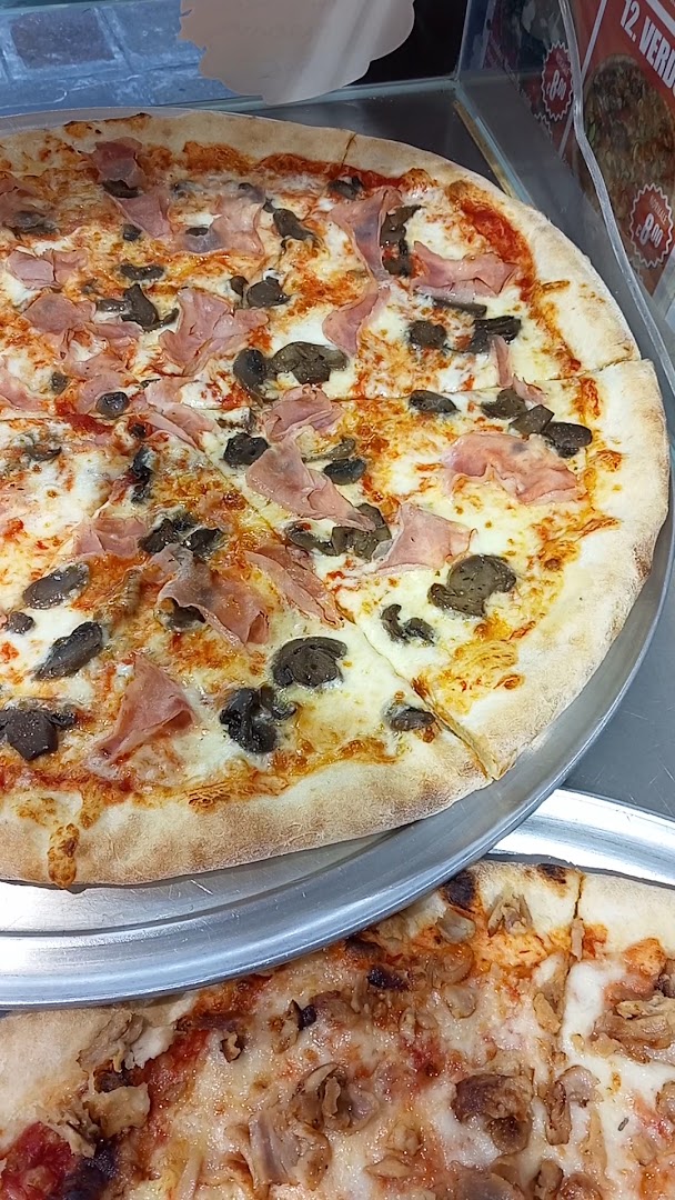 Snack and Pizza