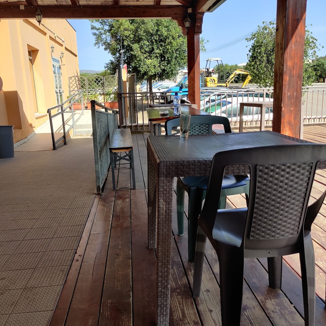Snack Bar 387, Donori