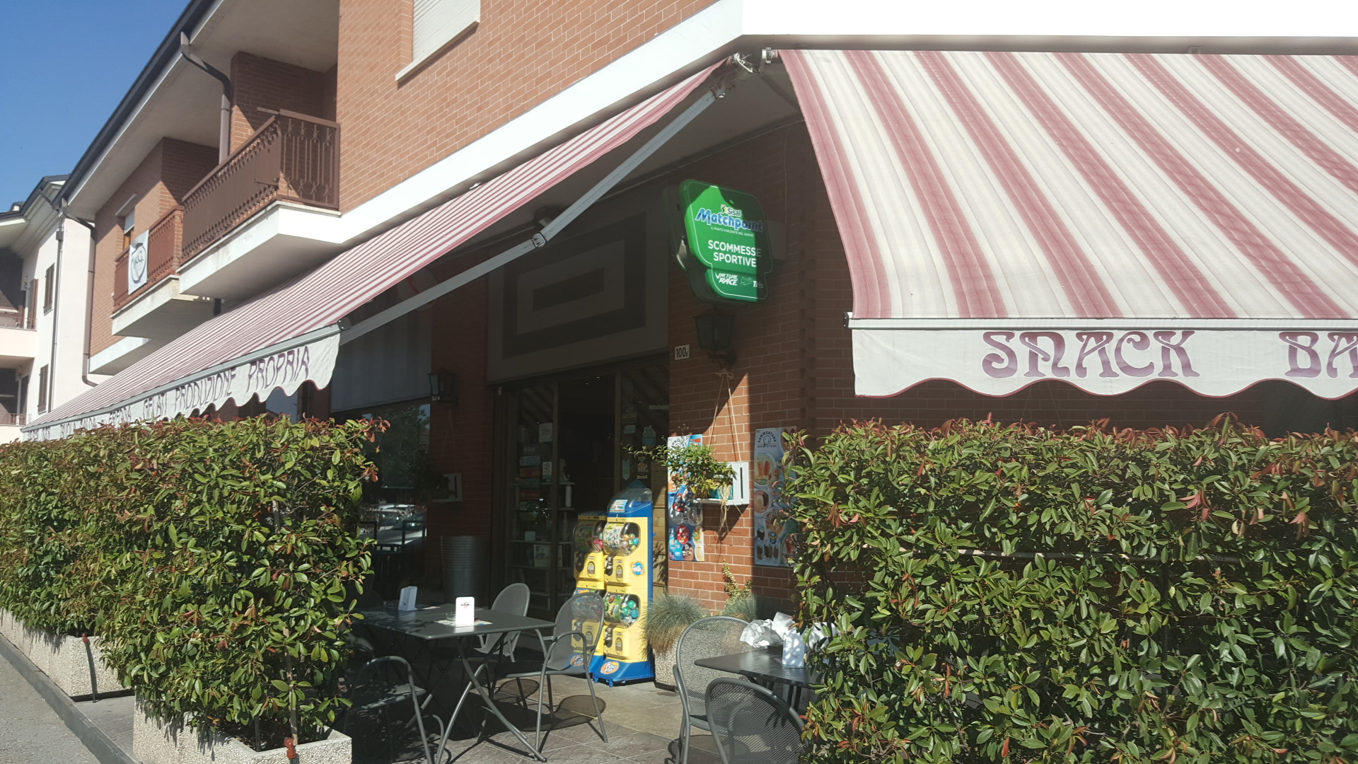 Snack Bar
