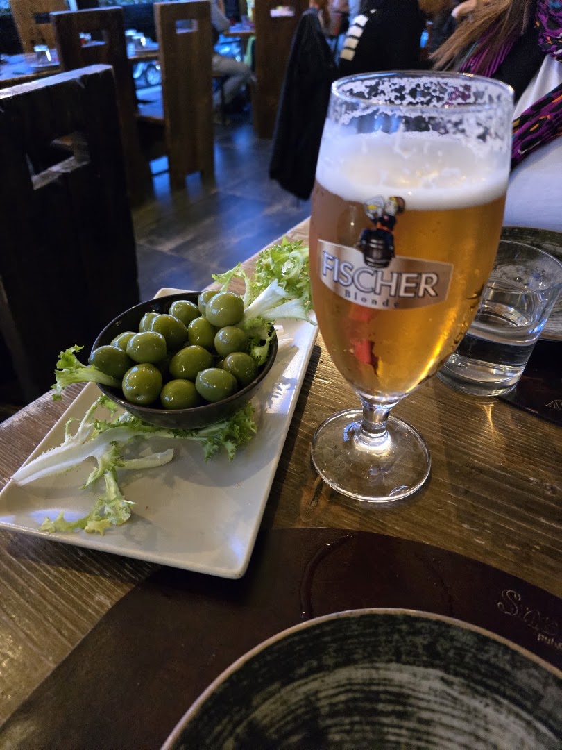 Sneezy pub&grill