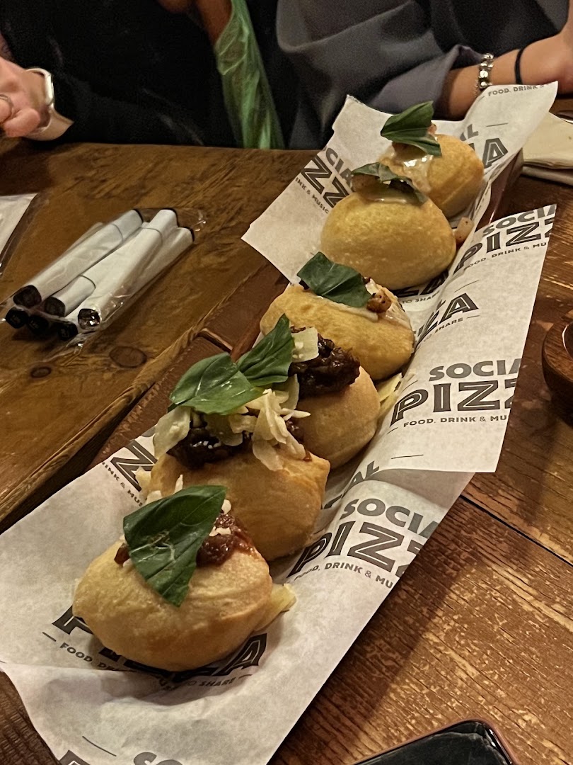 Social Pizza