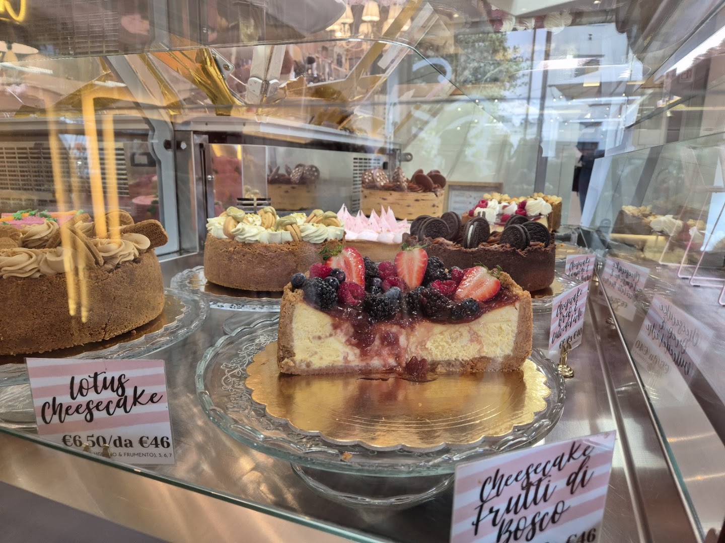 SOFIA’S BAKERY / Caffè • Torte • Brunch
