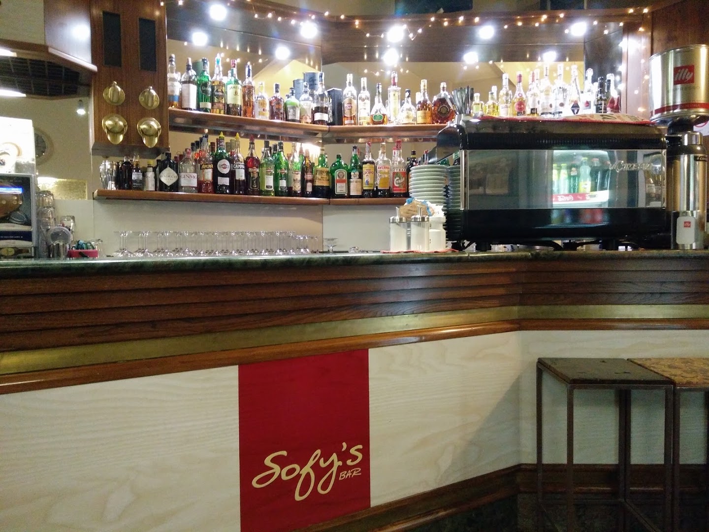 sofy's bar