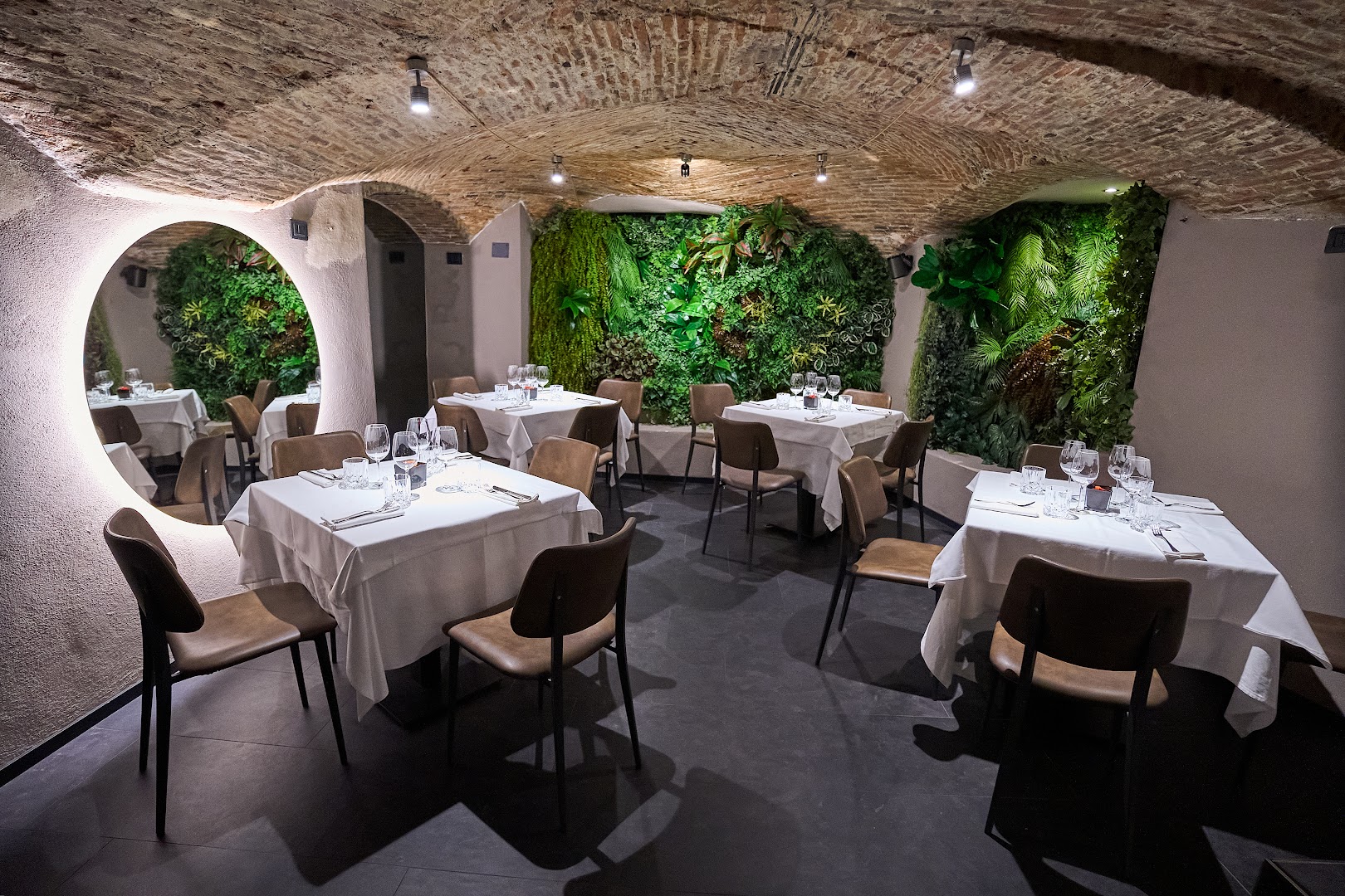 SOHO RESTAURANT