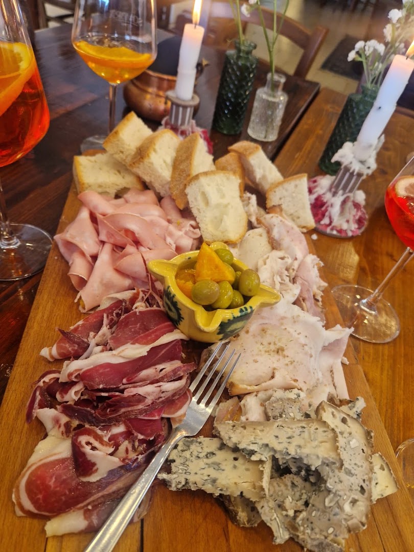 Sombra Ristorante e Tapas Bar