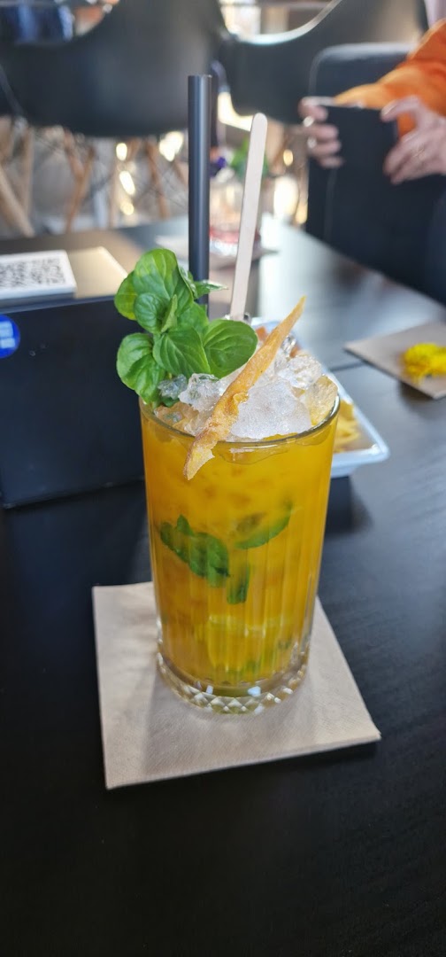 Sonar Cocktail Lounge