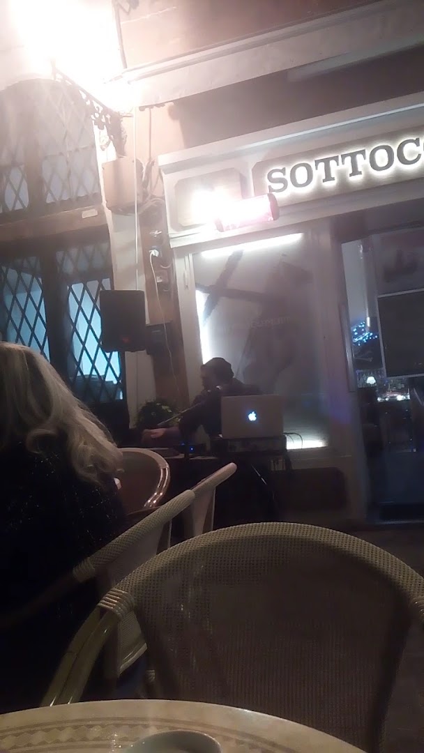 Sottocoperta Lounge bar