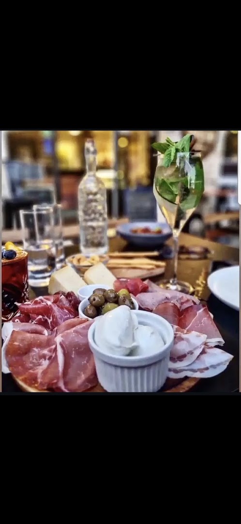 Spaccio Vineria Alimentari