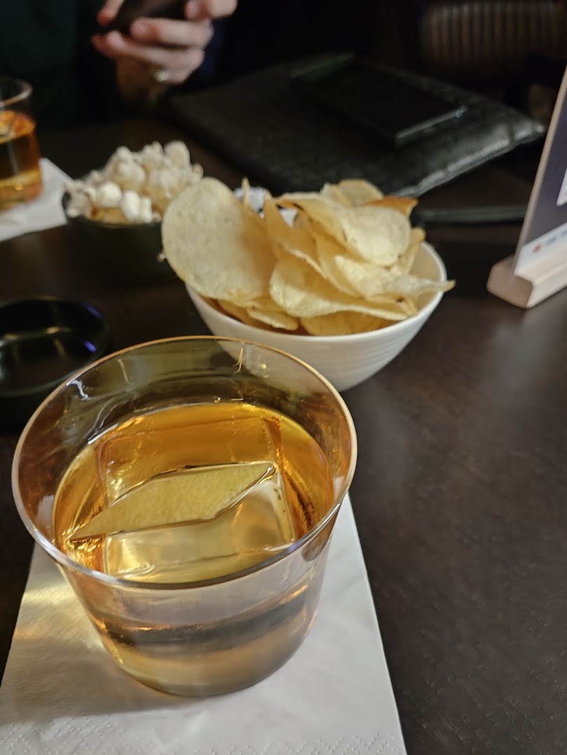 Speakeasy Cocktail & Food