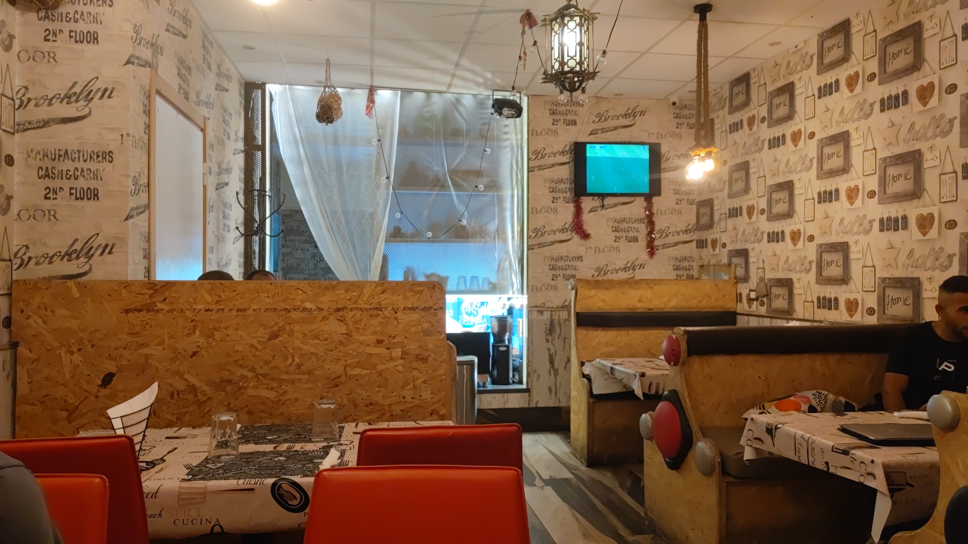 Specialità egiziane Casa Nostra, Milano