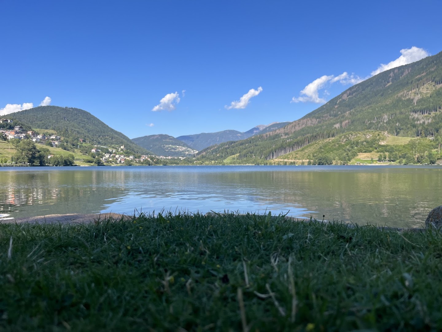 Spiaggetta sul lago Serraia