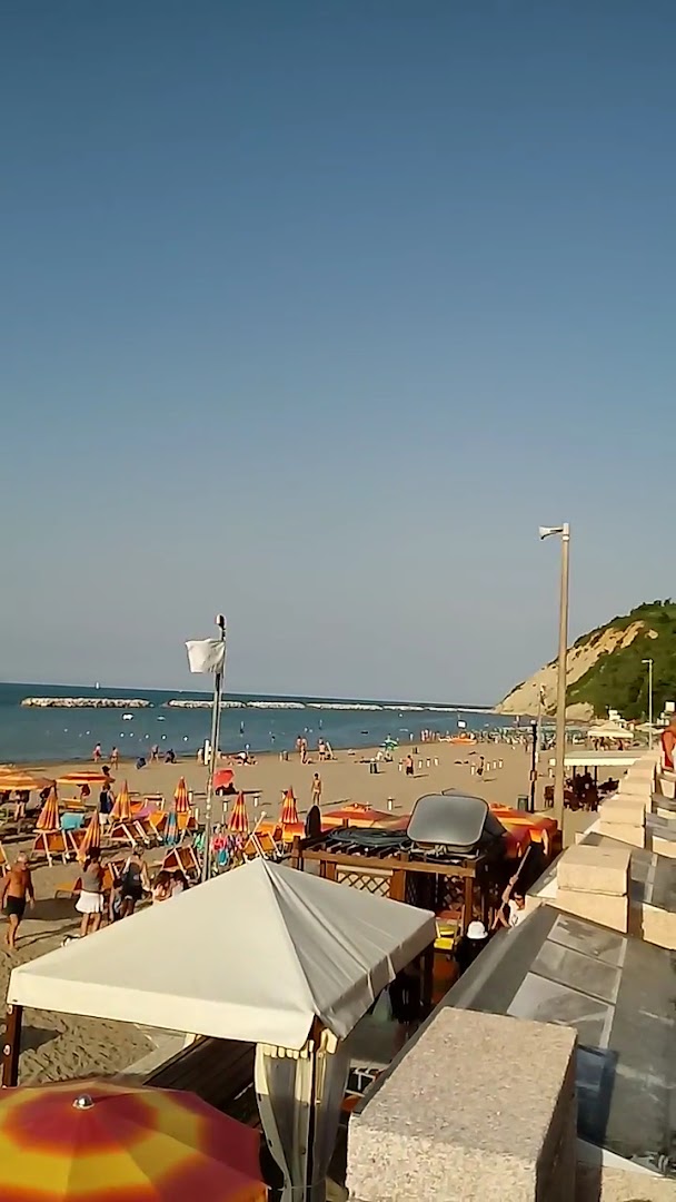Spiaggia Bagni 32