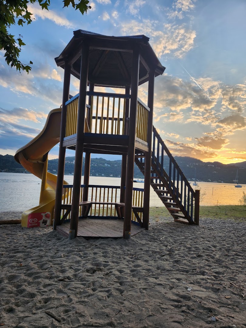 Spiaggia di Angera
