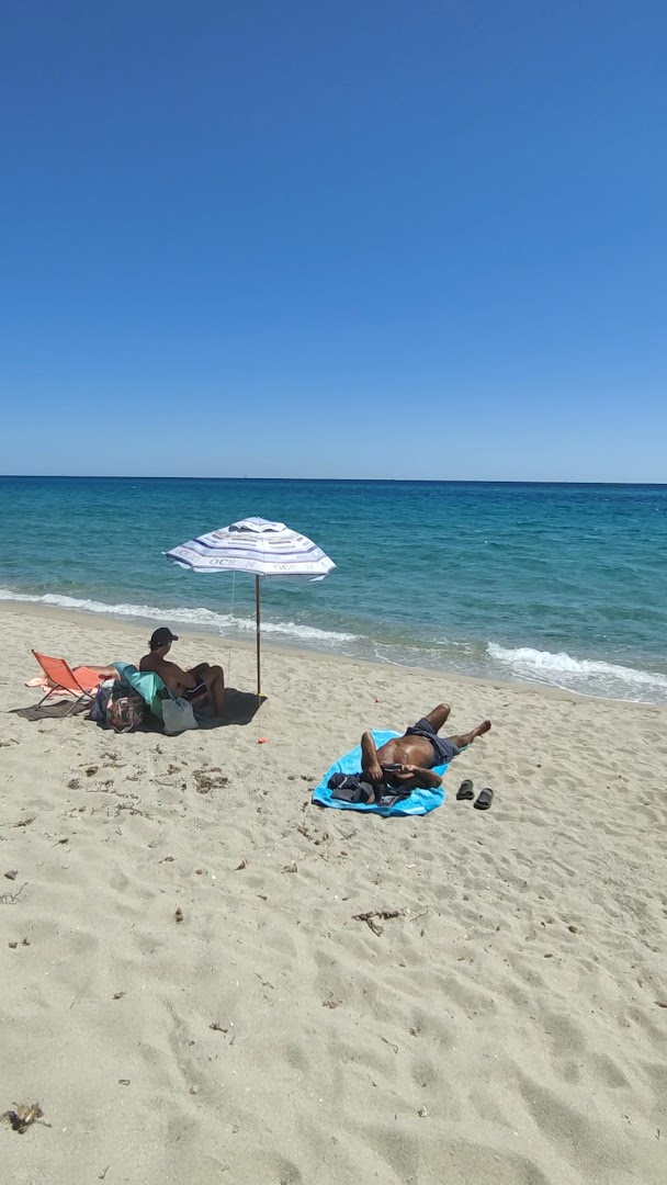 Spiaggia di Sutt'e Riu (i 2 pini), Posada