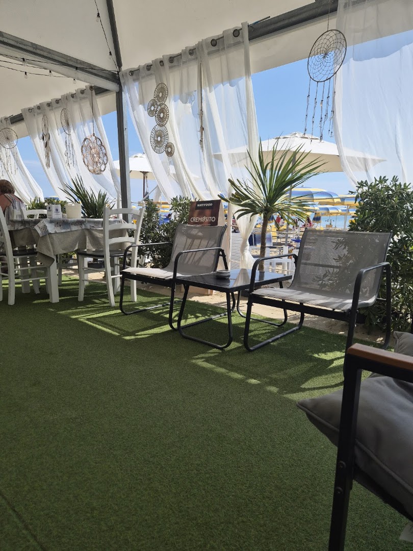 Spiaggia Hotel Falco Azzurro