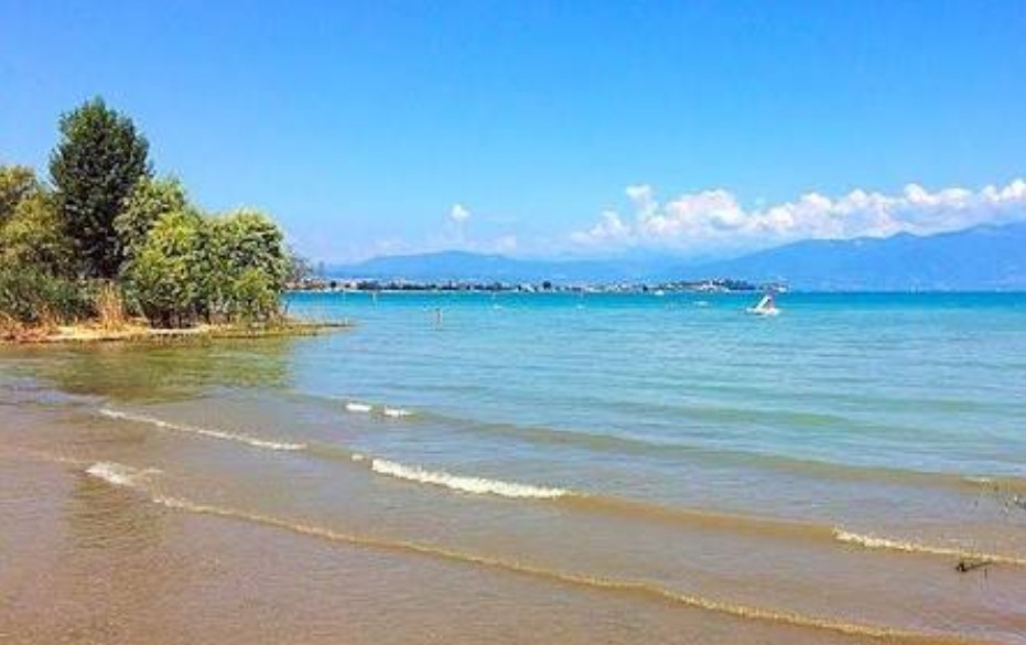 Spiaggia lido di Lugana Sirmione