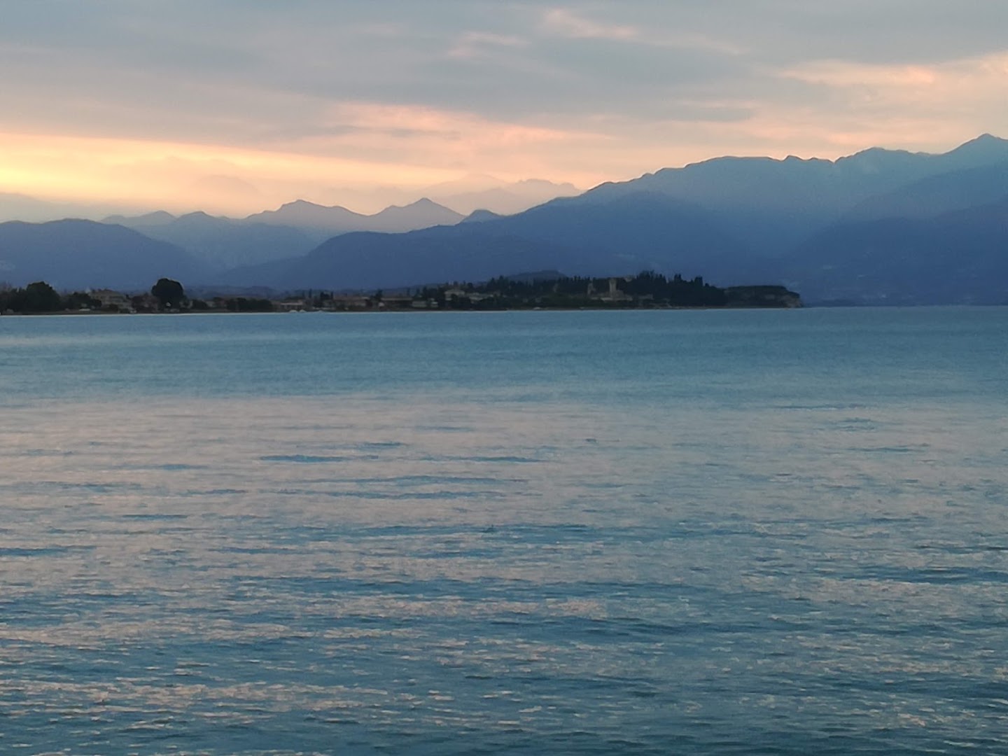 Spiaggia lido di Lugana Sirmione
