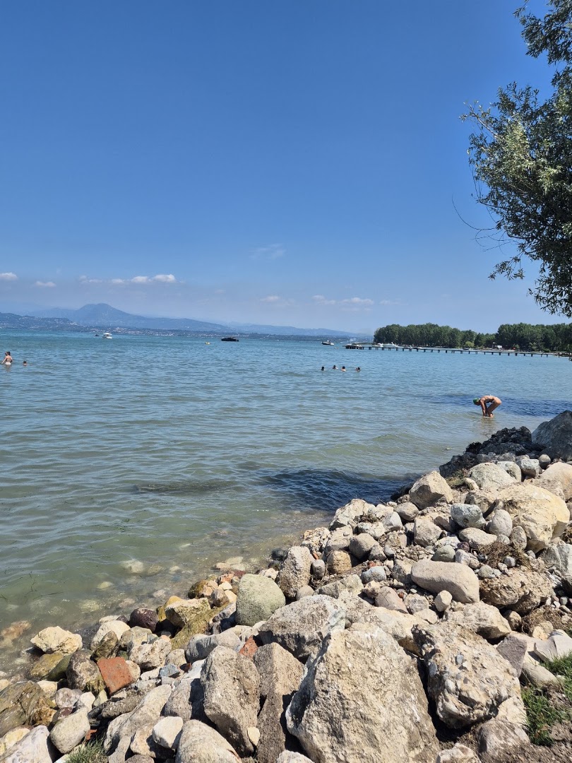 Spiaggia lido di Lugana Sirmione
