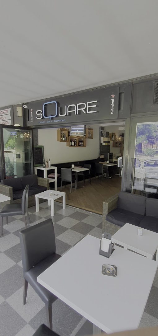 Square, Bresso