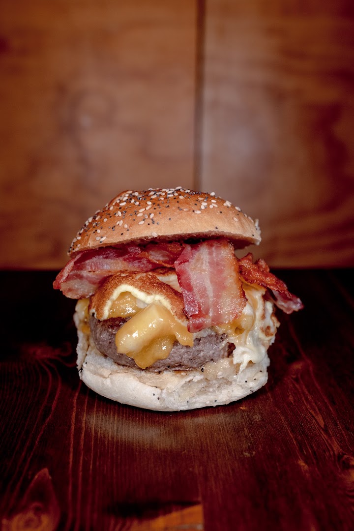 SQUARE - Seasonal Burger & Craft Beer