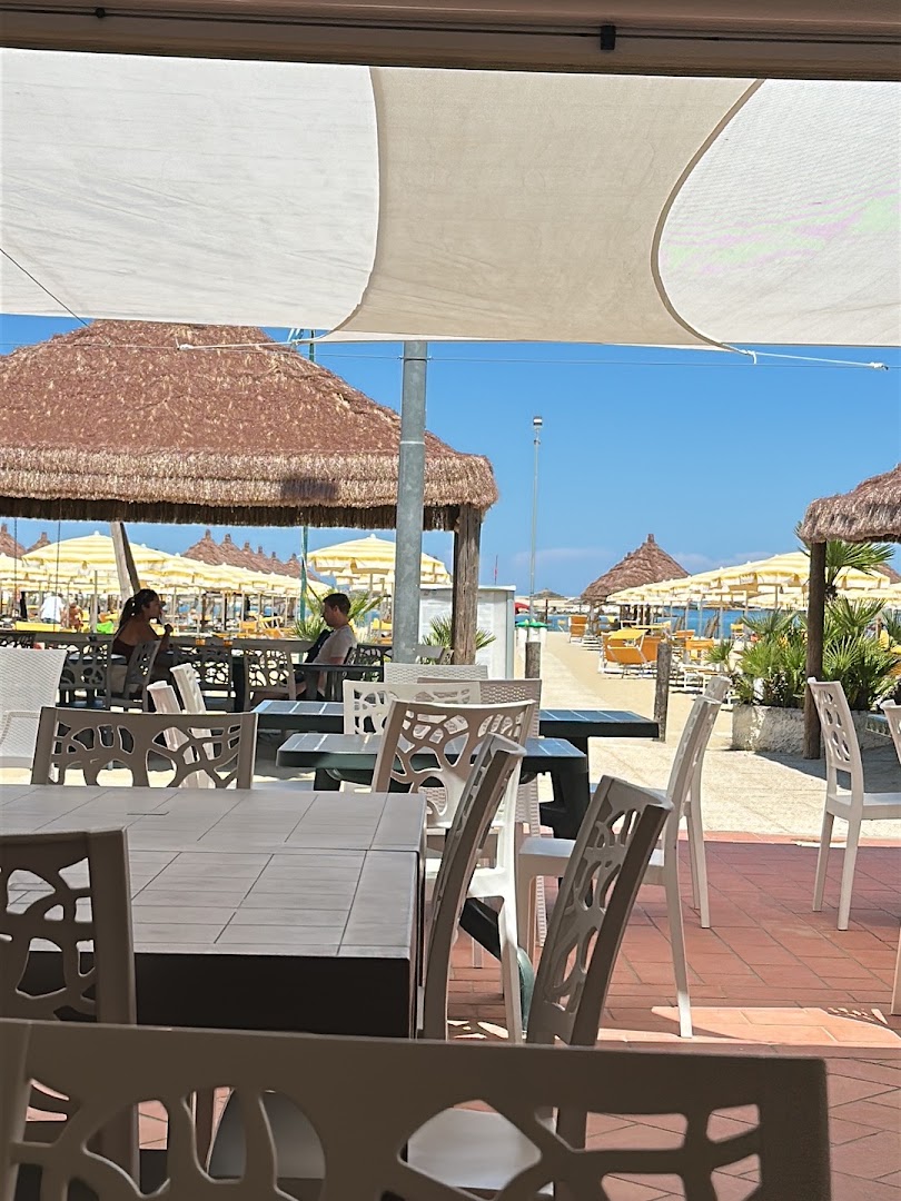 Stabiliment Balneare con Ristorante e Pizzeria Le Canarie